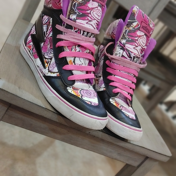 Punkrose - Picture 2 of 8